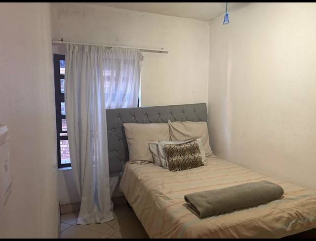 2 BEDROOM PROPERTY TO RENT IN ARBORETUM